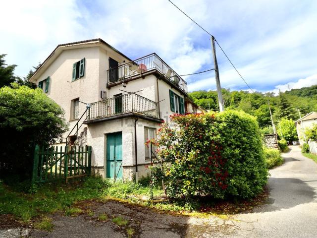 Casa in vendita a Lumarzo
