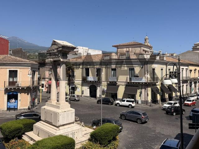 Casa in vendita a Giarre, Sicilia