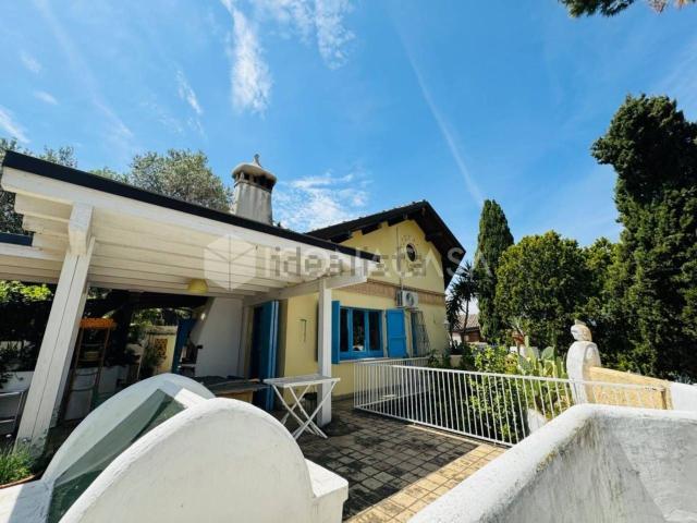 Casa in vendita a C.da Colle Cervone, Pescara