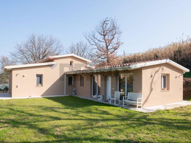 Casa in vendita a Marche, Ancona