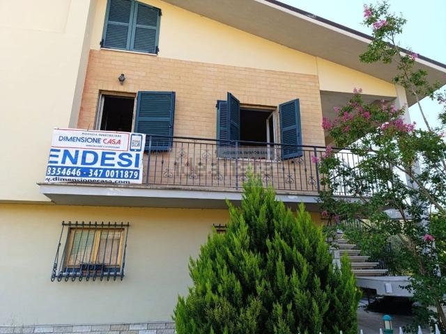 Casa in vendita a Marche, Macerata