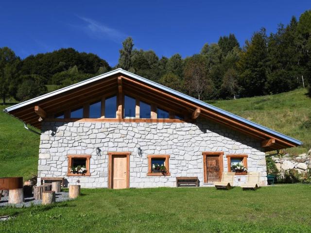 Casa in vendita a Comunità delle Giudicarie, Lardaro