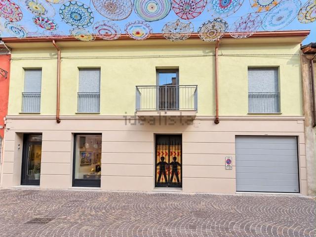 Casa in vendita a Treviglio, Bergamo
