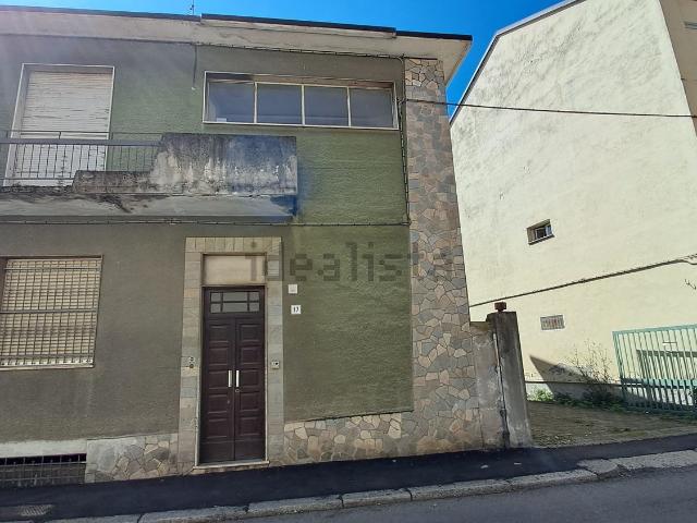 Casa in vendita a La Colombara, Voghera