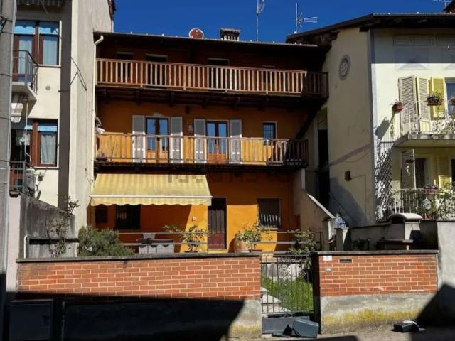 Casa in vendita a Cavallirio, Novara