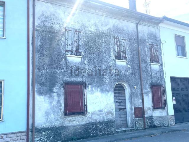 Casa in vendita a Acquanegra Sul Chiese, Lombardia