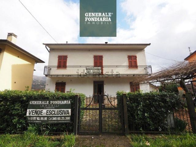 Casa in vendita a Follo, Liguria