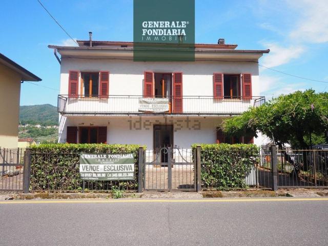 Casa in vendita a Follo, Liguria