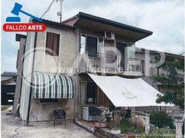 Casa in vendita a Anguillara Veneta, Veneto