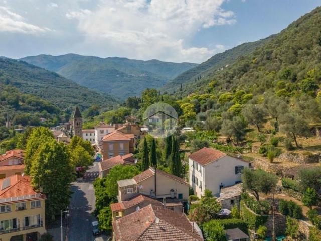 Casa in vendita a Prelà, Liguria