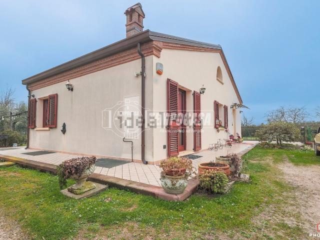 Casa in vendita a Grotta Rossa, Rimini
