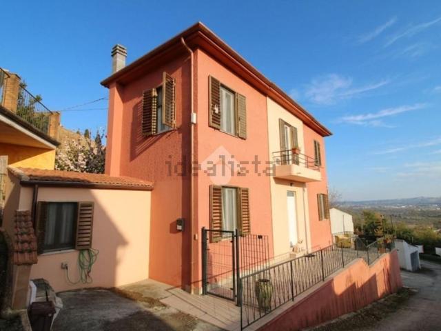 Casa in vendita a Marche, Fermo