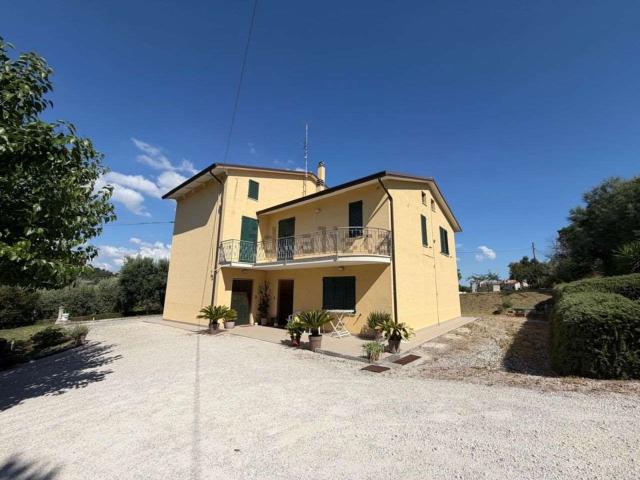 Casa in vendita a Marche, Ancona