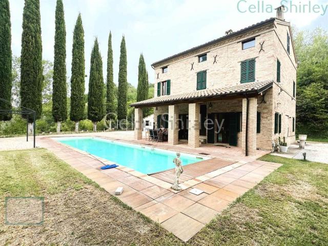 Casa in vendita a Marche, Macerata