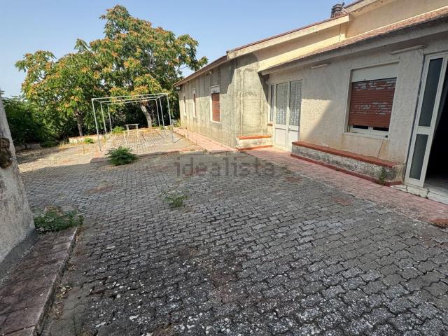 Casa in vendita a Caltanissetta, Sicilia