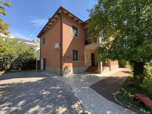 Casa in vendita a Unione Terre d'Acqua, San Giovanni In Persiceto