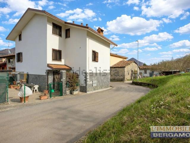 Casa in vendita a Bedulita, Lombardia