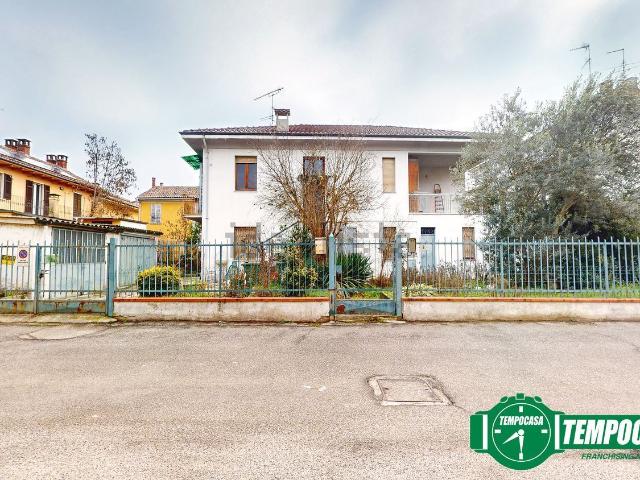 Casa in vendita a Mede, Lombardia
