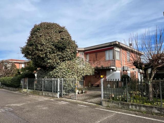 Casa in vendita a Costa di Rovigo, Rovigo