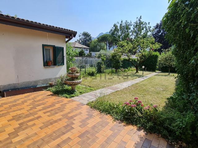 Casa in vendita a Castello, Lecco