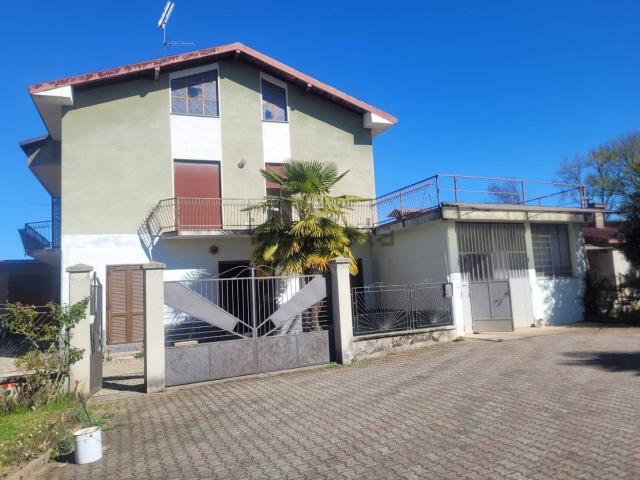 Casa in vendita a Piemonte, Novara