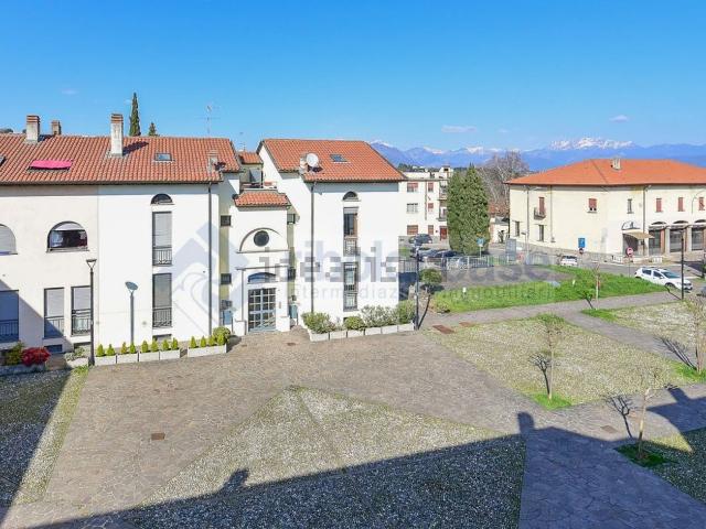 Casa in vendita a Villa Romanò, Inverigo
