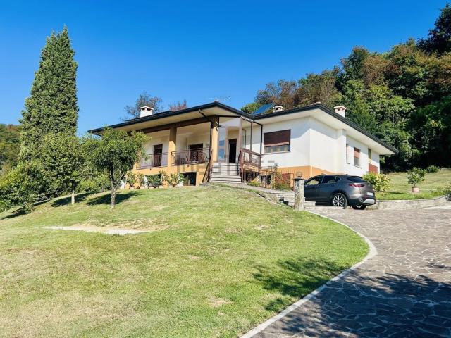 Casa in vendita a Refrontolo, Treviso
