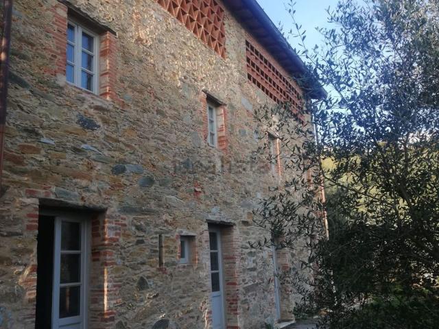 Casa in vendita a Camaiore, Toscana