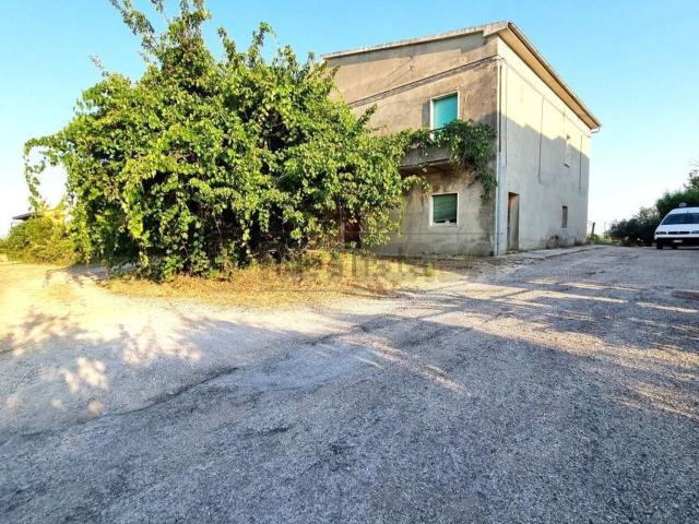 Casa in vendita a San Silvestro, Pescara