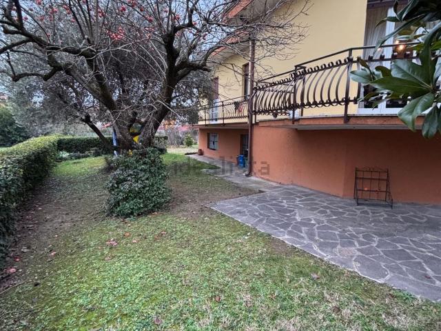 Casa in vendita a Monzambano, Lombardia