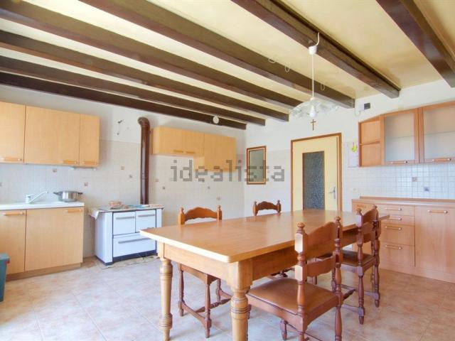 Casa in vendita a Badia Calavena, Veneto