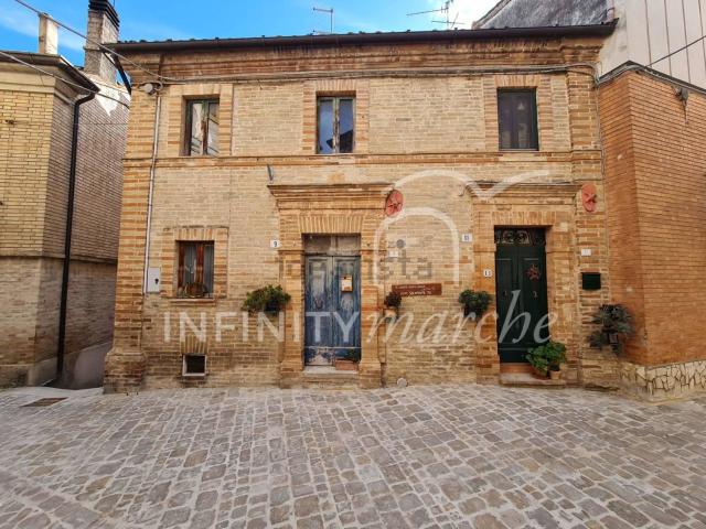 Casa in vendita a Marche, Fermo