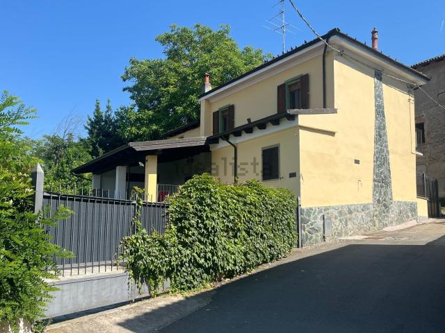 Casa in vendita a Piemonte, Asti