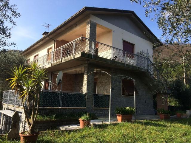 Casa in vendita a Ameglia, Liguria