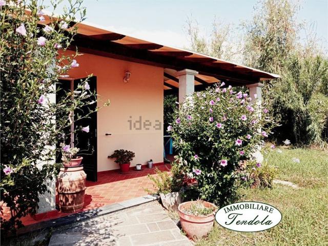 Casa in vendita a Carrara, Toscana