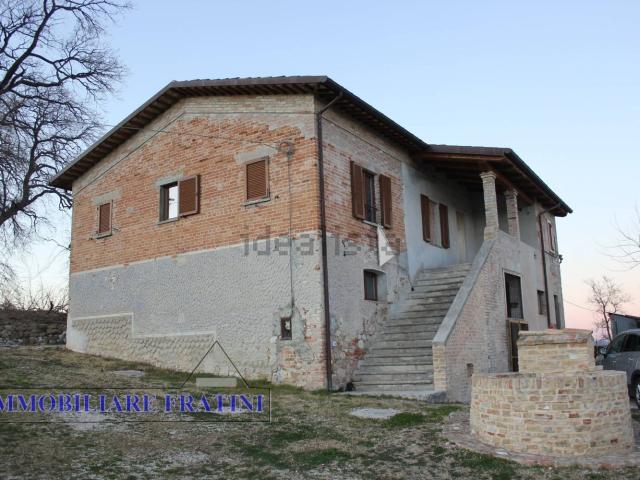Casa in vendita a Unione dei Comuni della Val Vibrata, Civitella Del Tronto
