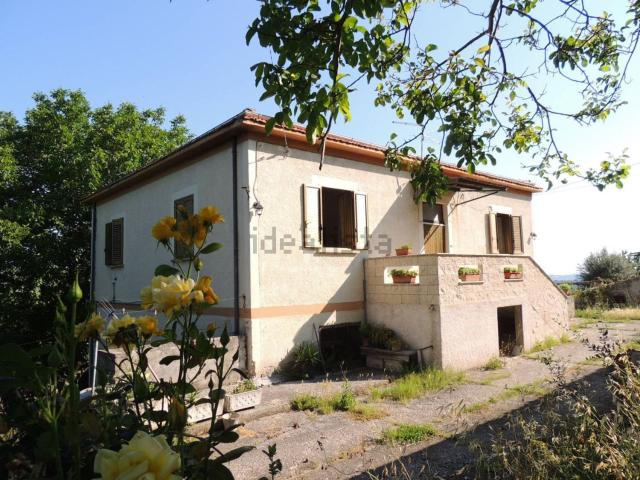 Casa in vendita a San Valentino In Abruzzo, Abruzzo