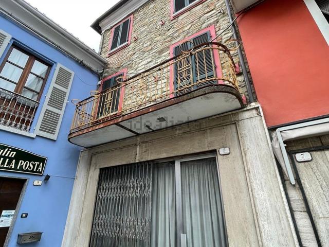 Casa in vendita a Cossano Belbo, Cuneo