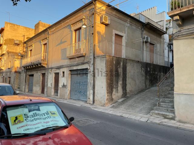 Casa in vendita a Comiso, Ragusa