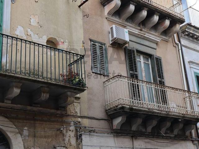 Casa in vendita a Ragusa Ibla, Ragusa