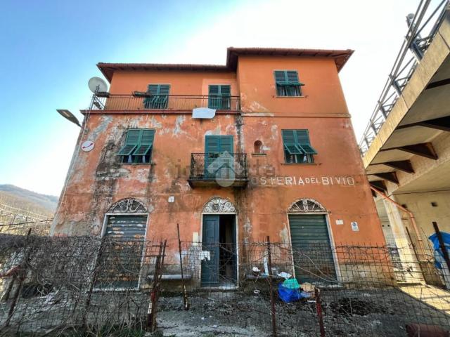 Casa in vendita a Torriglia, Liguria