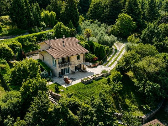 Casa in vendita a Caprino Veronese, Veneto