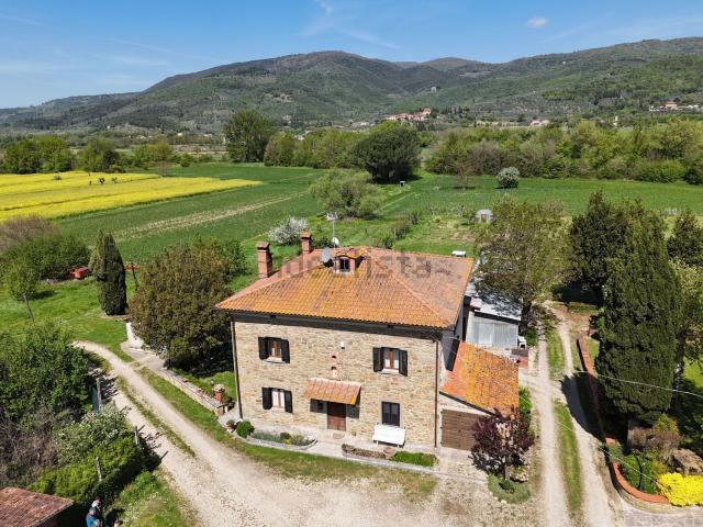 Casa in vendita a Castiglion Fiorentino, Toscana