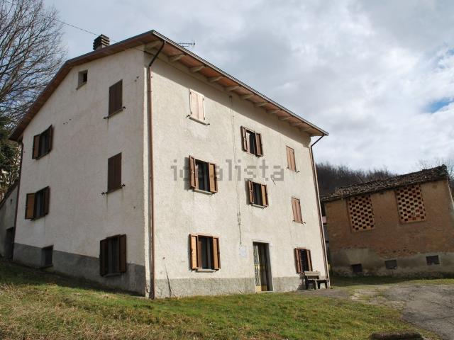 Casa in vendita a Appennino Reggiano, Re