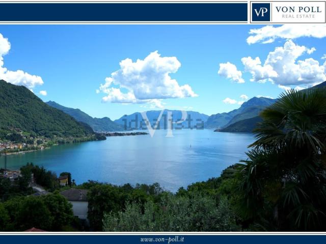 Casa in vendita a Colico, Lombardia