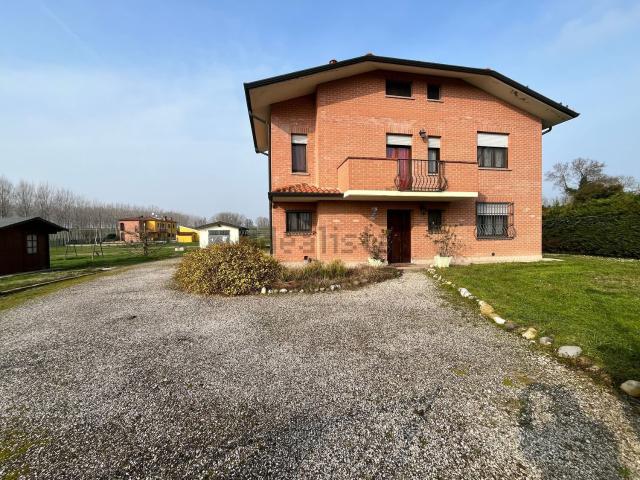 Casa in vendita a Sabbioni, Ferrara