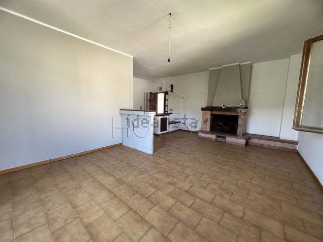 Casa in vendita a San Leo Bastia, Umbria