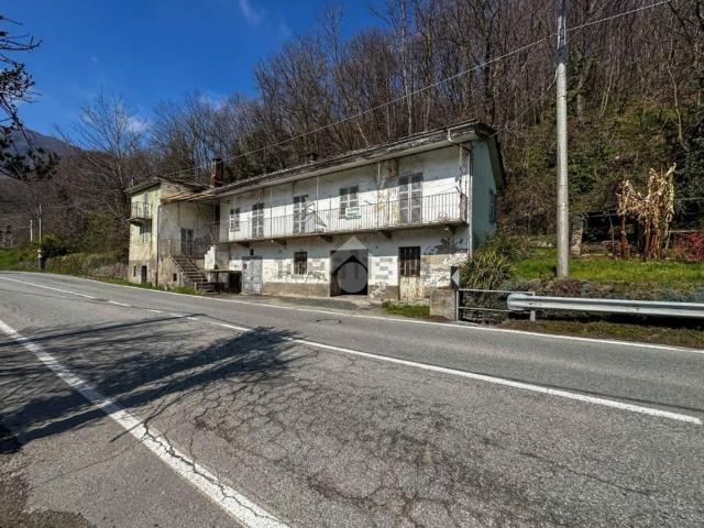 Casa in vendita a Castello, Piemonte