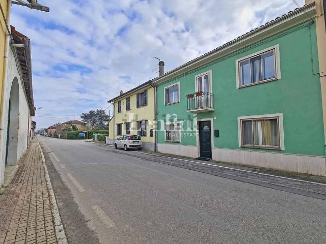Casa in vendita a Piemonte, Alessandria