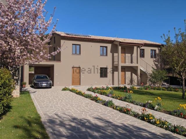 Casa in vendita a Marche, Macerata